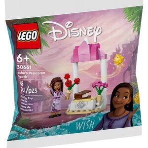 LEGO Disney Wish Asha Mini Doll Welcome Booth with a Guest Book, 2 Rose Bouquets
